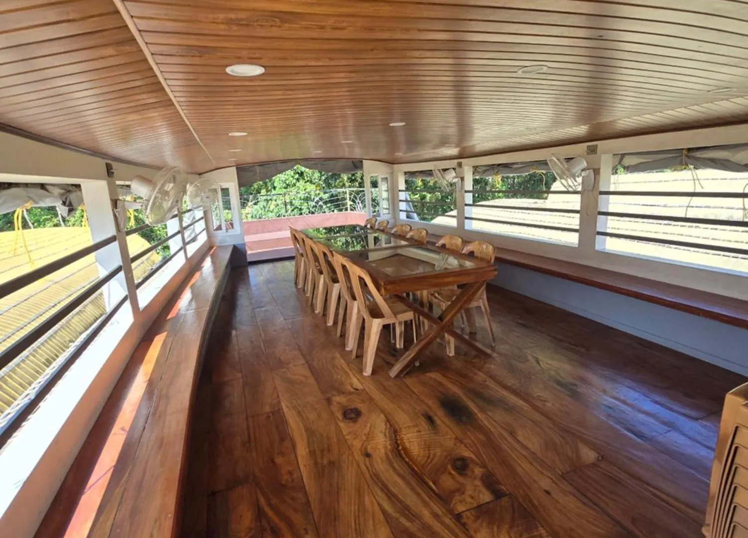 Botel Beach Paradise Day Cruise Houseboat Alappuzha