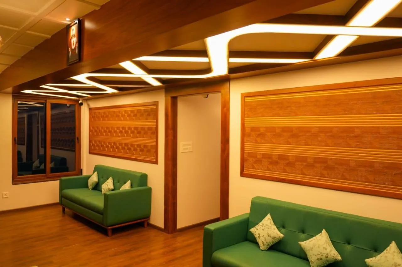 Beach Paradise Day Cruise Houseboat Alappuzha