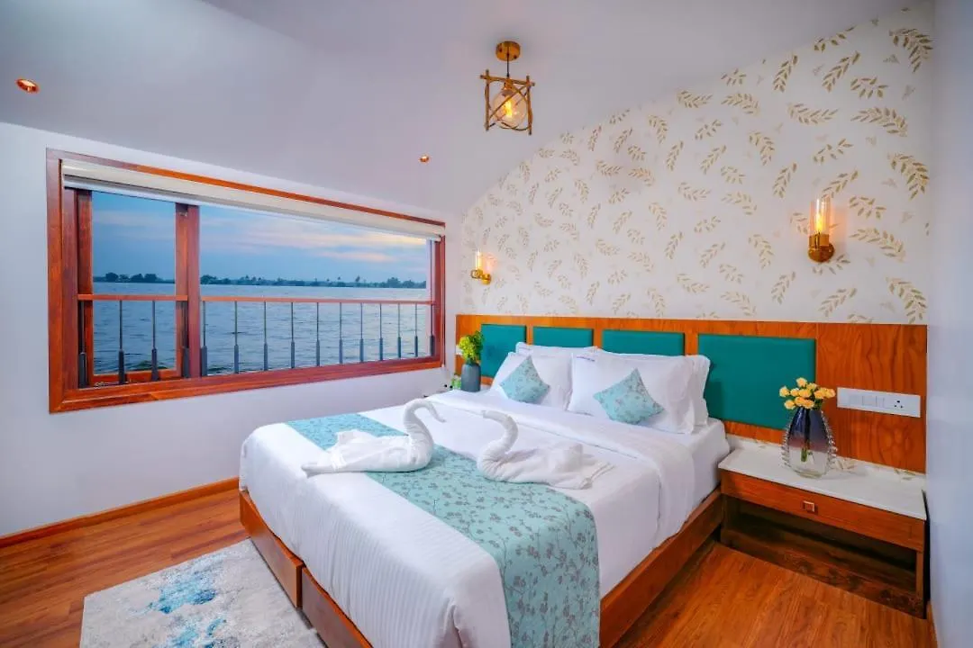 Beach Paradise Day Cruise Houseboat Alappuzha 3*,  India