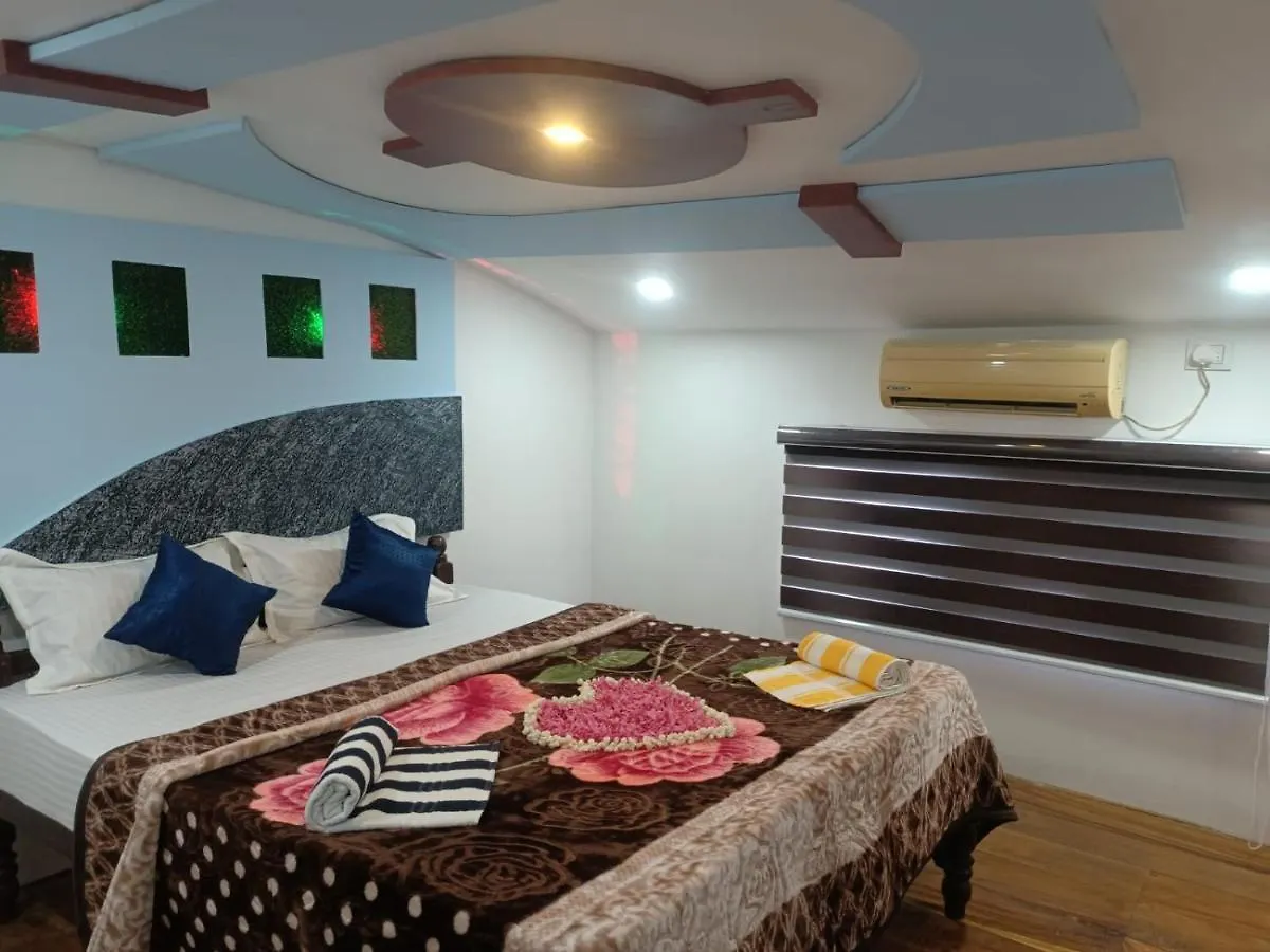 Beach Paradise Day Cruise Houseboat Alappuzha Botel